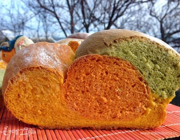 Ну посмотрите, разве это не красота? Так еще и вкусный, так еще и ароматный. Не зря в общем трудилась 3,5 часа.