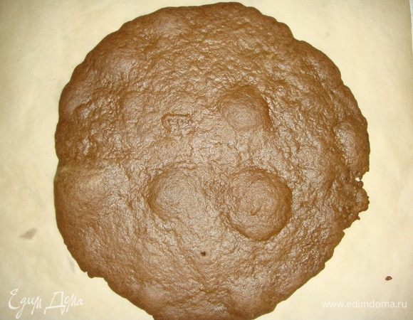 Выпекаем в разогретой до 180°С духовке минут 5.