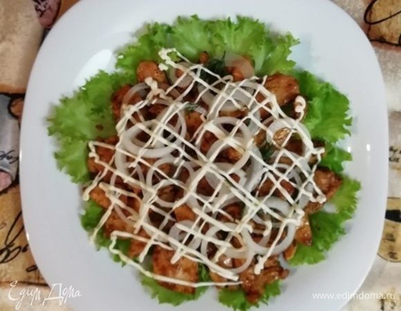 Нанести сеточку из майонеза ТМ «Махеевъ».