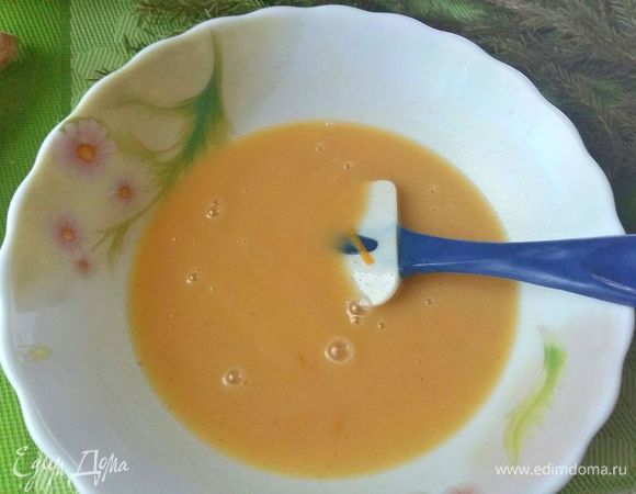 К молочно-сливочной смеси добавить сахарную смесь.