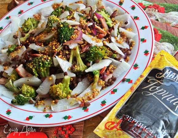 Можно подать в теплом виде салатик.