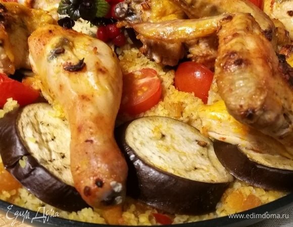 Кстати, будет вкуснее, если предварительно обжарить баклажаны, но это по желанию. 