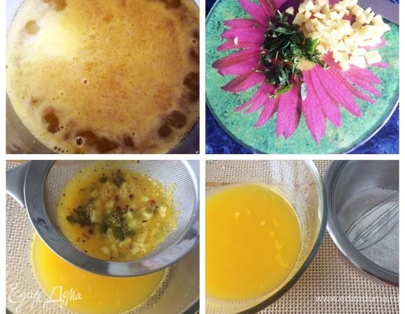 Помещаем апельсиновый и мандариновый соки в сотейник и доводим до кипения. Добавляем к соку все пряности и порезанный имбирь и мяту. Настаиваем эту смесь 15 минут. Процеживаем ее через сито. Крахмал смешиваем с сахаром и добавляем к соку, венчиком тщательно перемешиваем смесь и доводим до кипения, варим 1-2 минуты. Желатин замочить, распустить на водяной бане (не кипятить). Добавить к смеси, тщательно перемешать. 