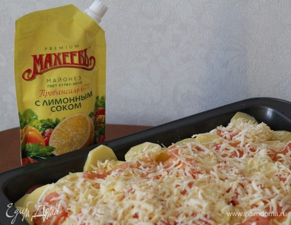 Запекать в духовом шкафу 1 час при температуре 180°С.