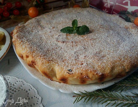 Готовую запеканку припорошить сахарной пудрой.