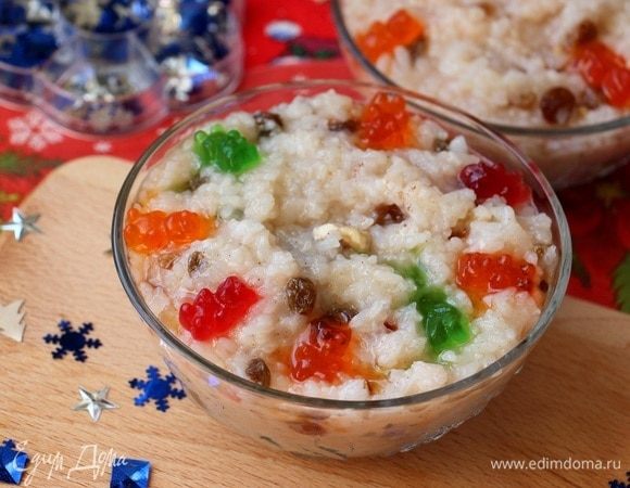 Разложить по мисочкам или выложить в тарелку. 