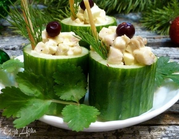 Украсьте по своему вкусу и ставьте на стол! Уверяю, всем понравится.