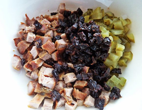 Высыпать к составу.