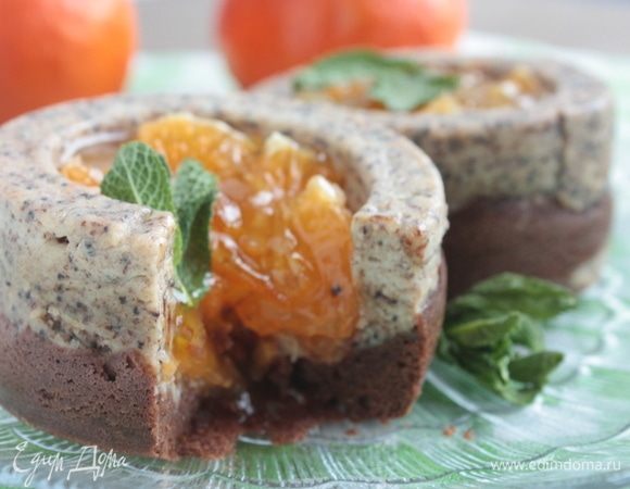 Подавайте чизкейки к столу максимум в течение получаса после сборки (со временем апельсины дадут сок, и пирожное может размокнуть). Приятного чаепития!