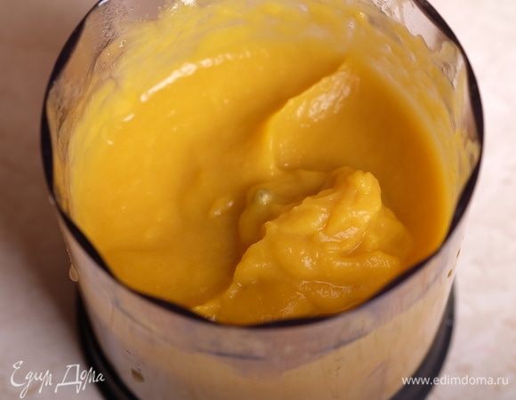 Сделать тыквенное пюре.