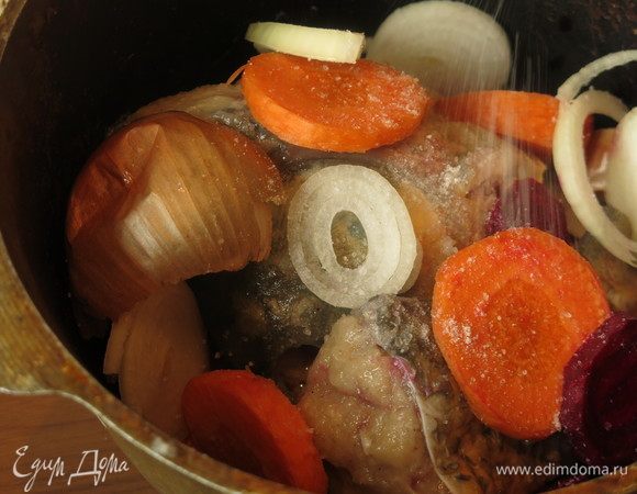 Каждый слой чуть солим.