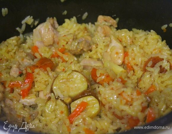 По окончанию программы аккуратно перемешать. И оставить минут на 10 на «Подогреве».