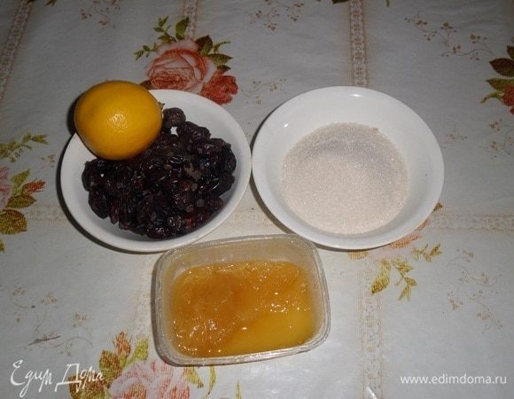 Подготавливаем продукты.