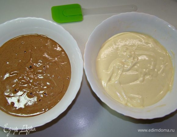 В итоге  должно получиться два вида пышного теста.