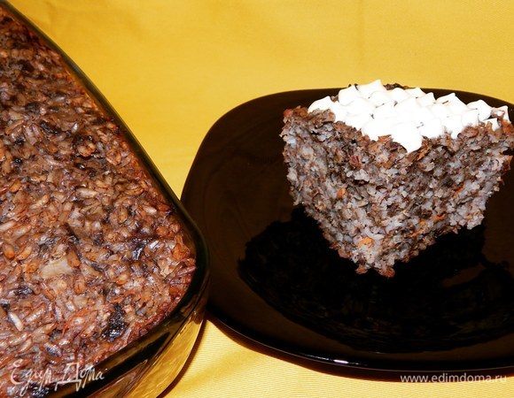 Подавать запеканку со сметаной. Приятного аппетита!