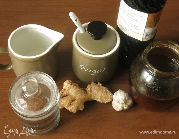 Подготовим продукты. В качестве подсластителя можно взять 250 г сахара или 50/50 сахар-патока.