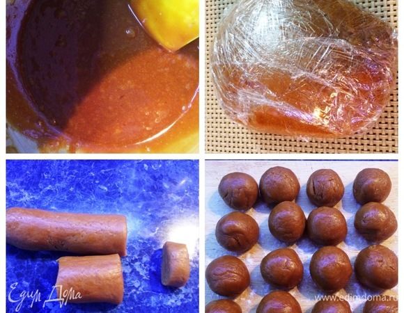 Всыпать остальную оставшуюся муку и замесить тесто. Я использовала именно такое количество муки, которое указано в ингредиентах. Получится теплое и очень мягкое тесто. Не стоит больше добавлять муки и забивать тесто. Заворачиваем тесто в пищевую пленку и оставляем его остывать до комнатной температуры.
После чего тесто остынет, его необходимо разделить на шарики, в зависимости от желаемого количества коржей.
Я раскатывала очень тонкие коржи, поэтому и шарики у меня маленькие. Количество ингредиентов рассчитано на торт диаметром 16 см и 16 штук коржей (для ориентировки).