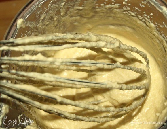 И взбиваем в однородную массу. 