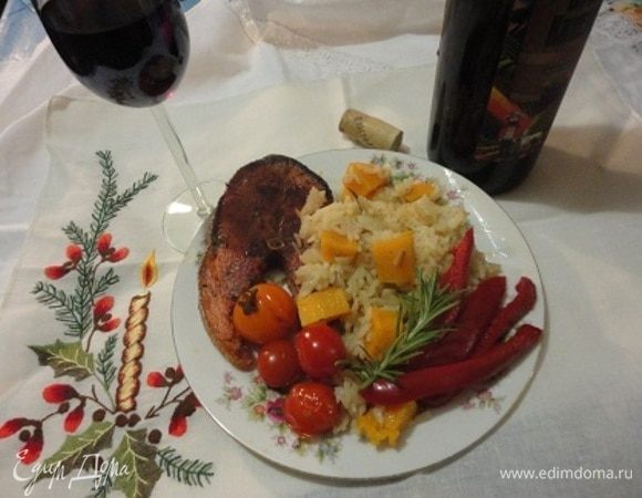 Стейки обжарить с двух сторон. Подавать с зимним рисом.
Как видите, готовить просто, а результат восхитительный!