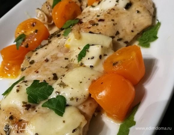 Можно выкладывать на тарелку и подавать, присыпав базиликом. 