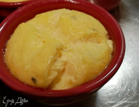 Флан поднимется, затем немного опадет, это нормально. 