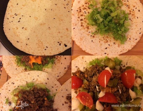 Лепешки прогреть на сковороде без масла, сверху положить салат, мясную начинку, огурцы, черри и полить все соусом (по вкусу).