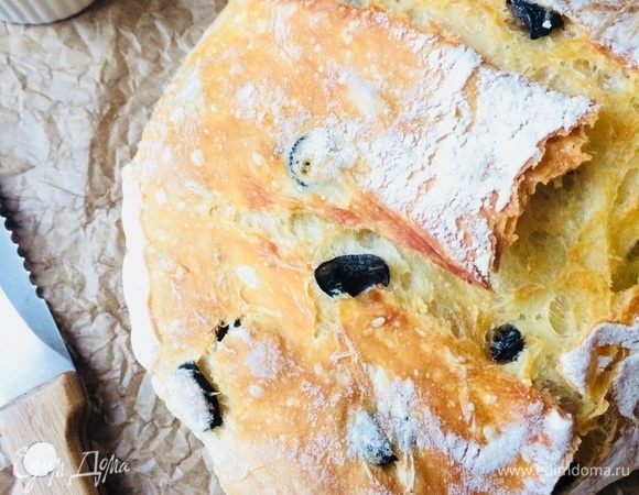 Готовый хлеб достать и полностью остудить на решетке.