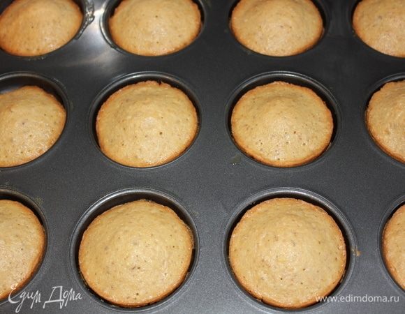 По истечении времени достать печенье из духовки, дать остыть. 