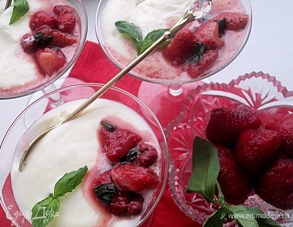 Украшаем листиками базилика.