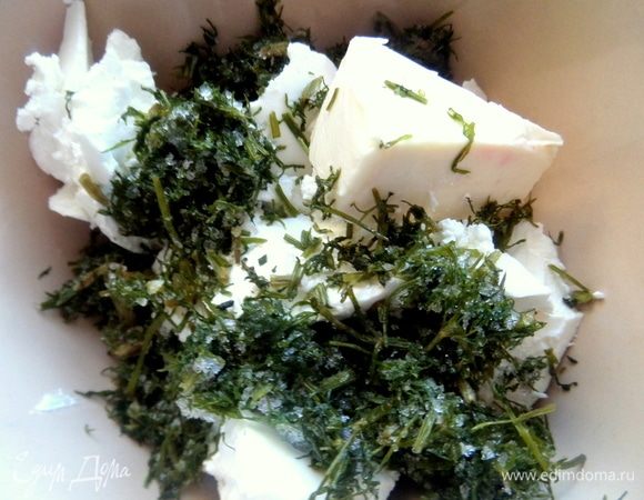 Добавить укроп. У меня замороженный.