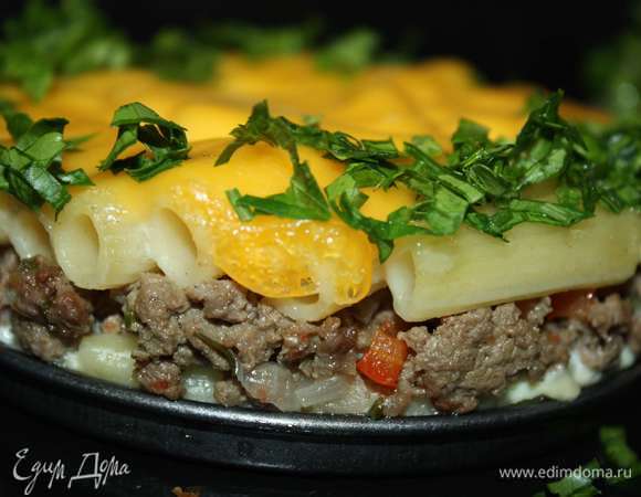 Запекаем в разогретой до 200°С духовке в течение 15–20 минут.