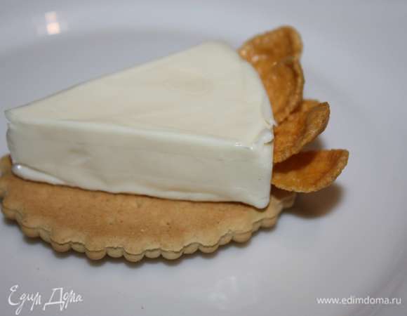 Снизу вверх украшаем хлопьями. 