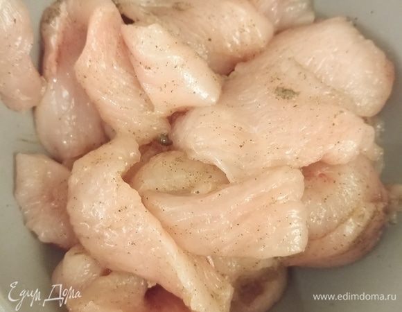 Перчим и солим на ваш вкус.