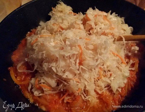 Добавить к луку с томатами.