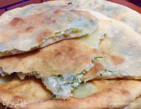 Горячие лепешки — вкуснятина, но и остывшие тоже хороши.