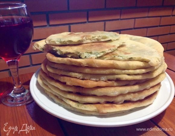 А с бокалом вина))
В общем, жарьте, вкуснятина! Приятного аппетита!