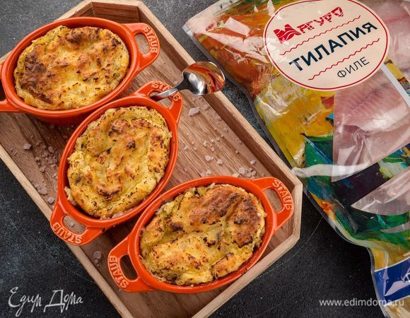 Подавайте рыбное суфле горячим с салатом из зеленых овощей. Приятного аппетита!