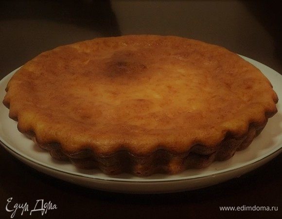 Не открывая дверцу, выключаем духовой шкаф. Оставляем запеканку там еще на 15–20 мин. Это важно, тогда готовая запеканка не потеряет своей пышности и не опустится.