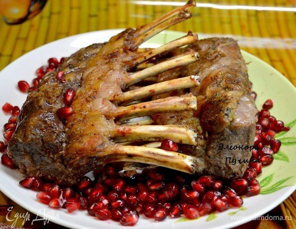 Можно подать с гранатом.