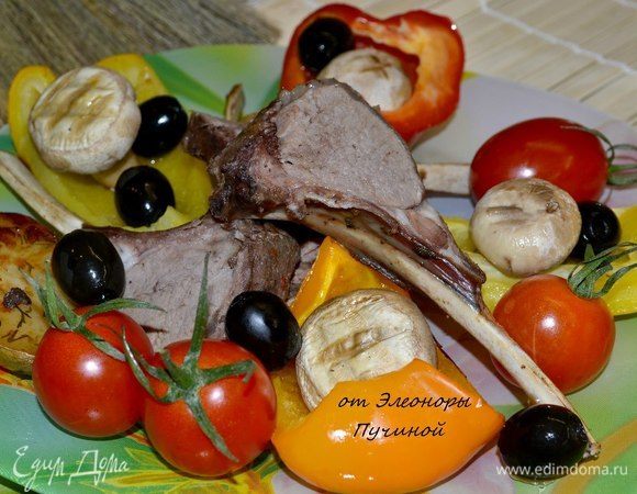 С овощами и грибами.