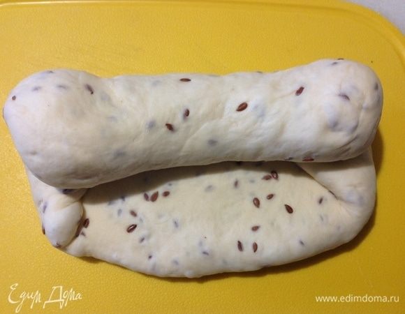 Сворачиваем в рулет.