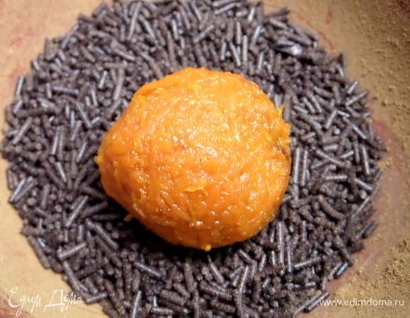 Или в шоколадной.