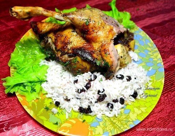 Мужская порция, однозначно. Как мы любим сочетание фруктов в запеченной утке, и какой аромат они отдают мясу. Ммм...
Рис Азиатский ТМ «Националь» идеально подходит на гарнир, не делает блюдо тяжелым.

