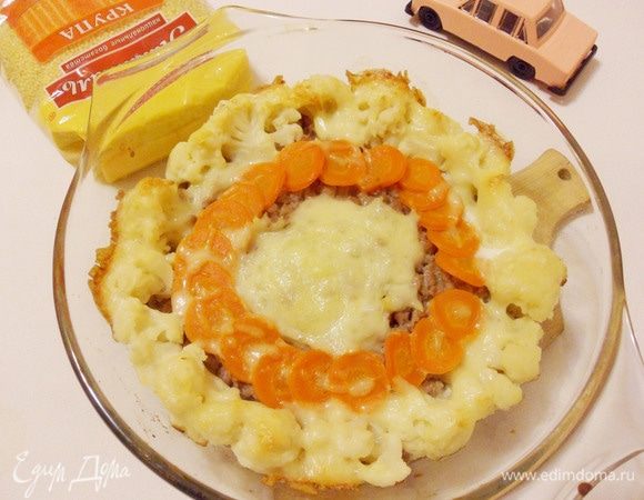 Поместить в разогретую до 200°С духовку. Запекать до золотистой корочки.