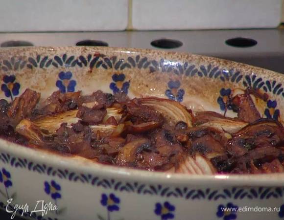 Запекать грибы в разогретой духовке 20‒25 минут.