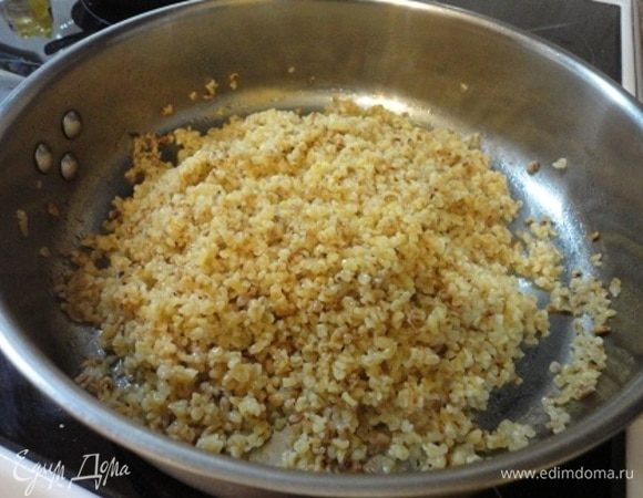 Вот такая красиво-золотистая крупа в готовом виде.