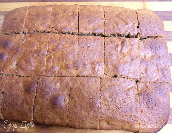 Затем на квадратики, как брауни.