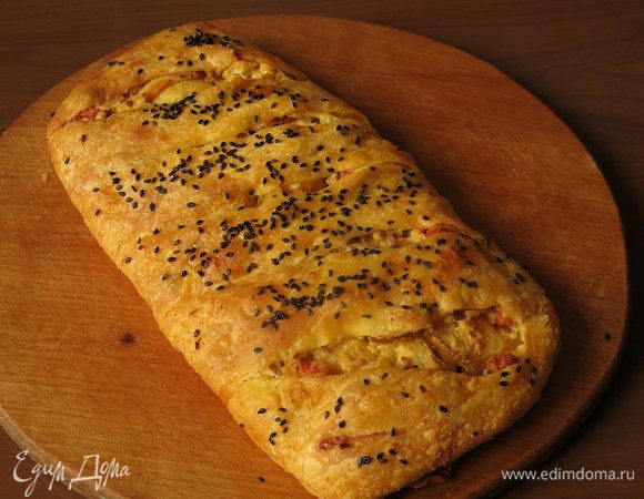 Запекаем 45 минут при 190°С. Подаем с сухим белым вином.  