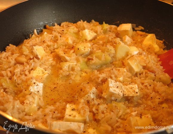 Перчим при необходимости и подаем. Приятного!