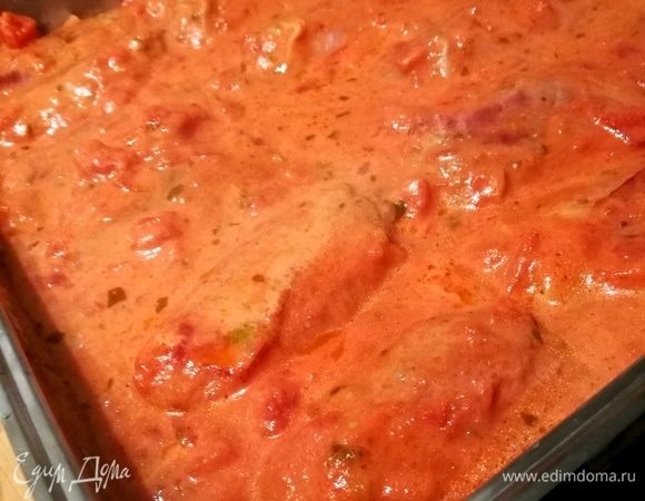 Переложить суго в форму с рулетами, чтобы соус покрыл их равномерно по всей форме.